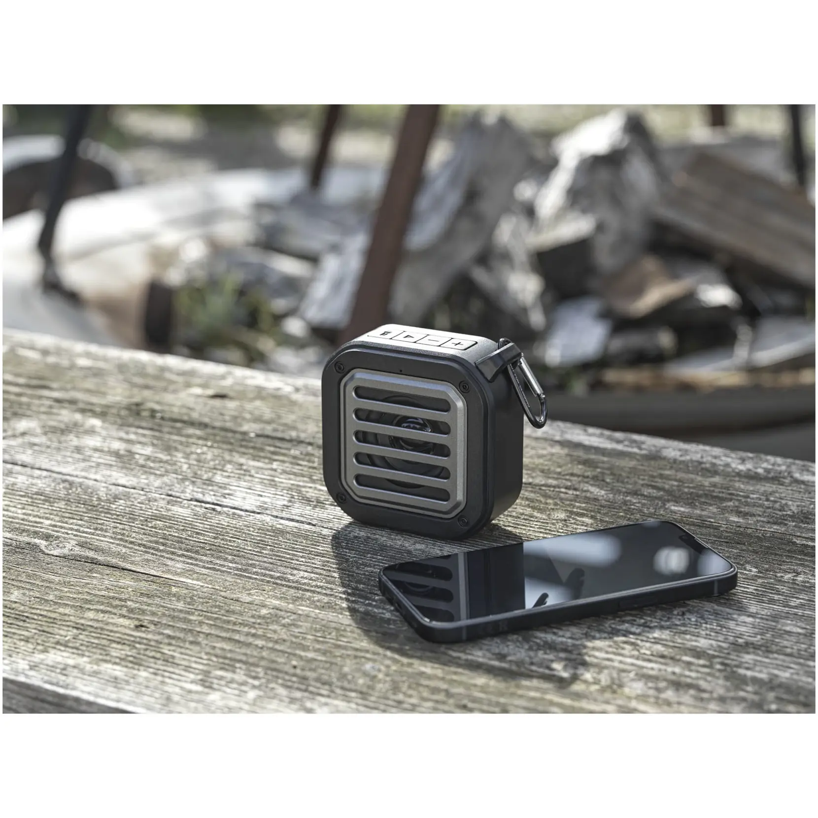 Bild på Solo soldriven Bluetooth®-högtalare med karbinhake på 3 W av IPX5 RCS-återvunnen plast 