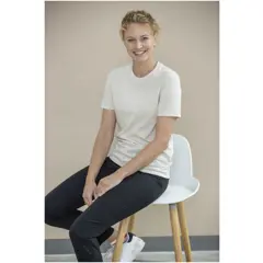 Bild på Avalite  kortärmad unisex T-shirt av Aware™-återvunnet material