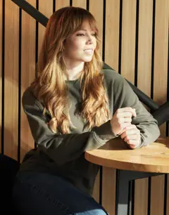 Bild på Signature Tagless Crew Neck Sweatshirt Unisex