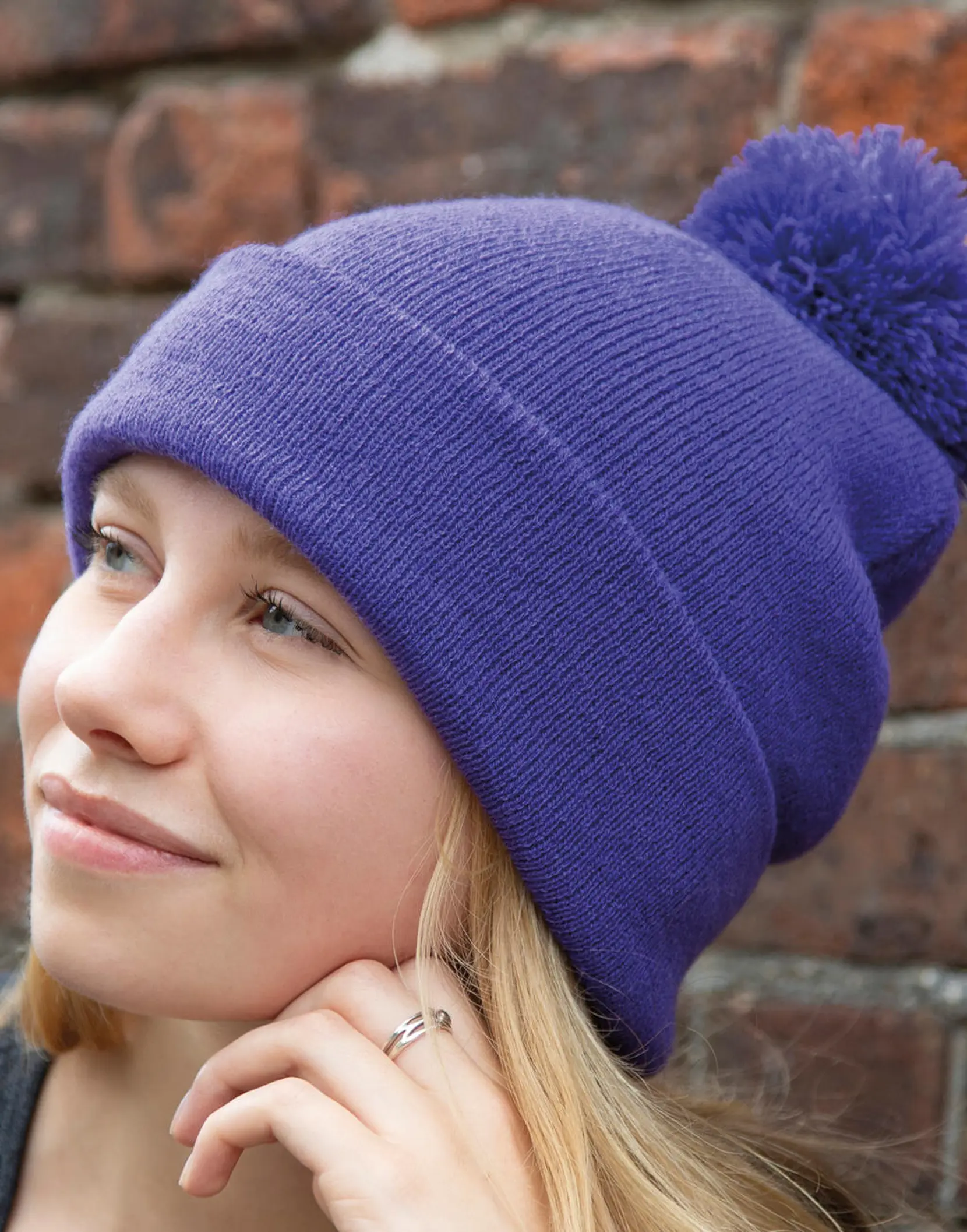 Bild på Pom Pom Beanie