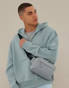 Bild på Premium Recycled Cross Body Bag