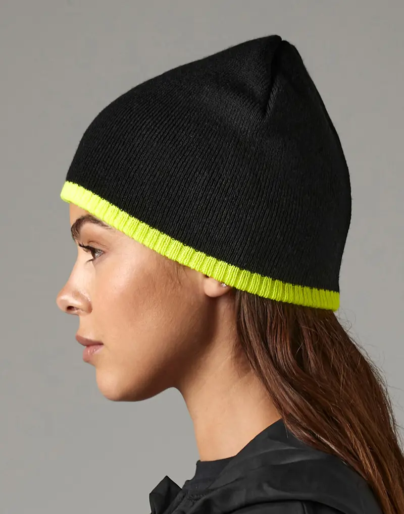 Bild på Two-Tone Beanie Knitted Hat