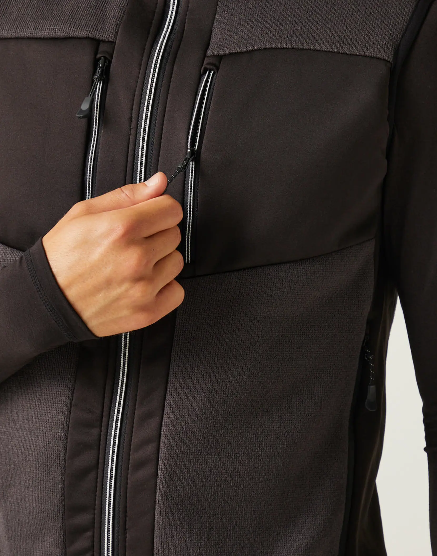 Bild på E-Volve Stretch Hybrid Midlayer Bodywarmer