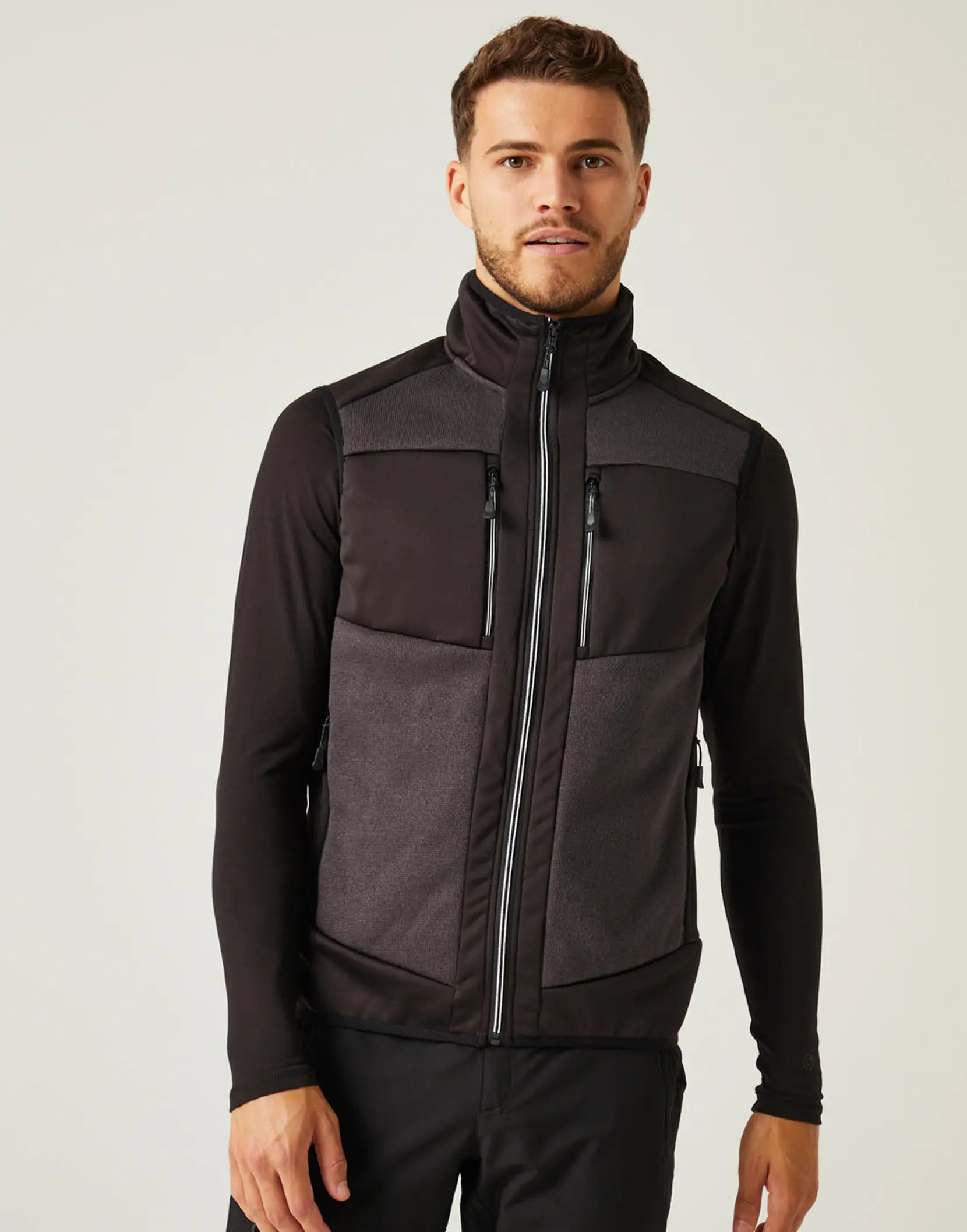 Bild på E-Volve Stretch Hybrid Midlayer Bodywarmer