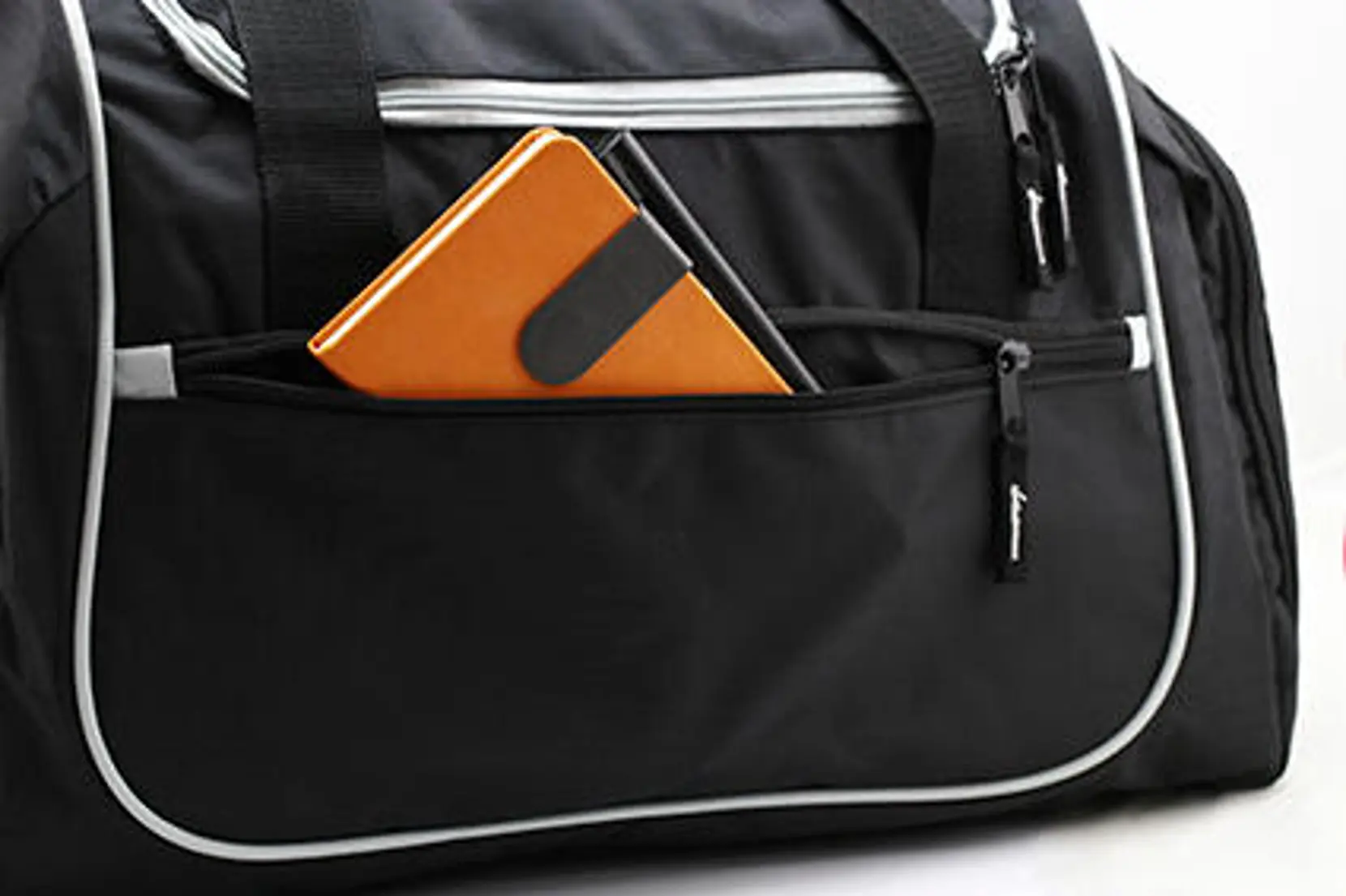 Bild på Piraeus Sports Holdall