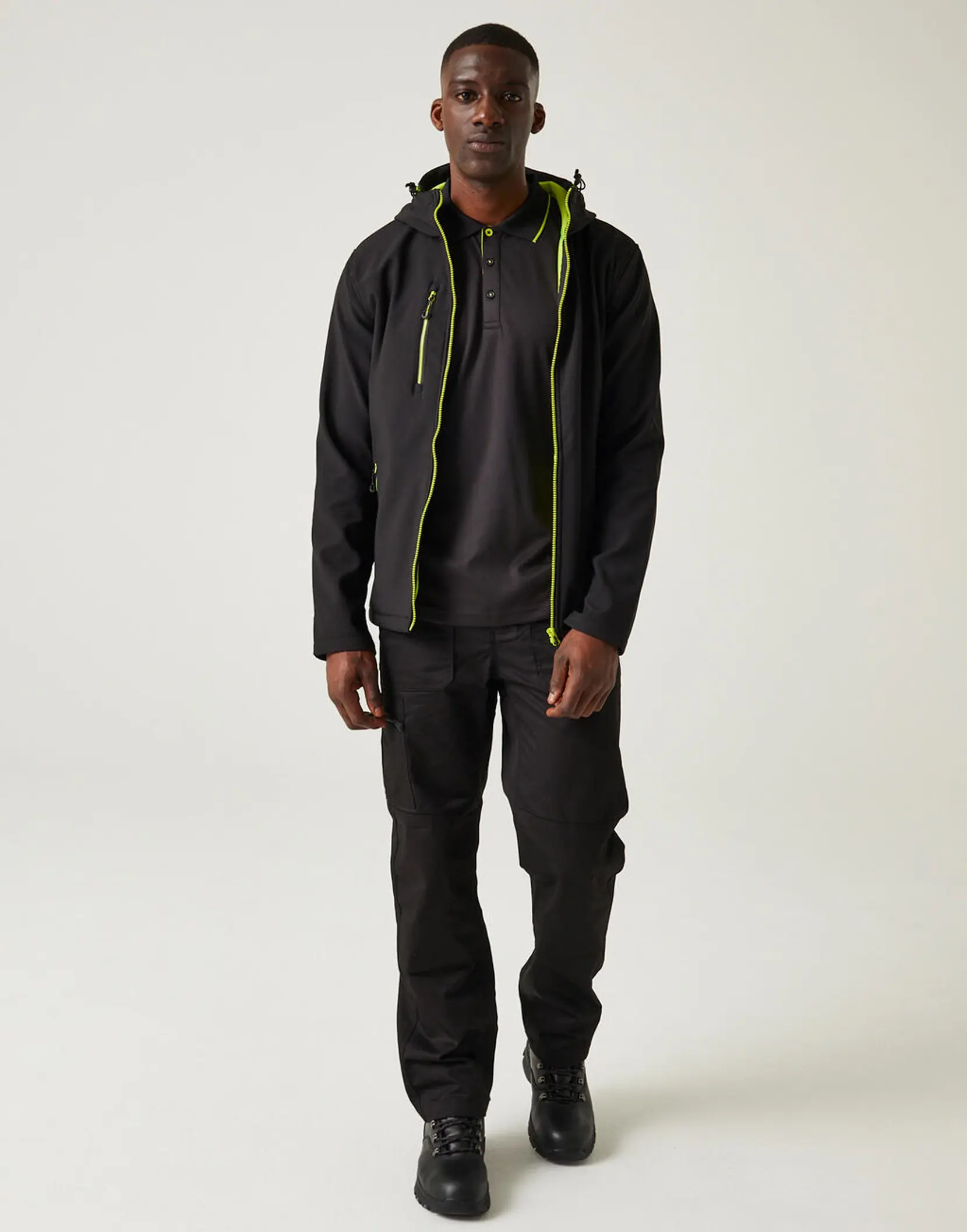 Bild på Navigate 2-Layer Hooded Softshell Jacket