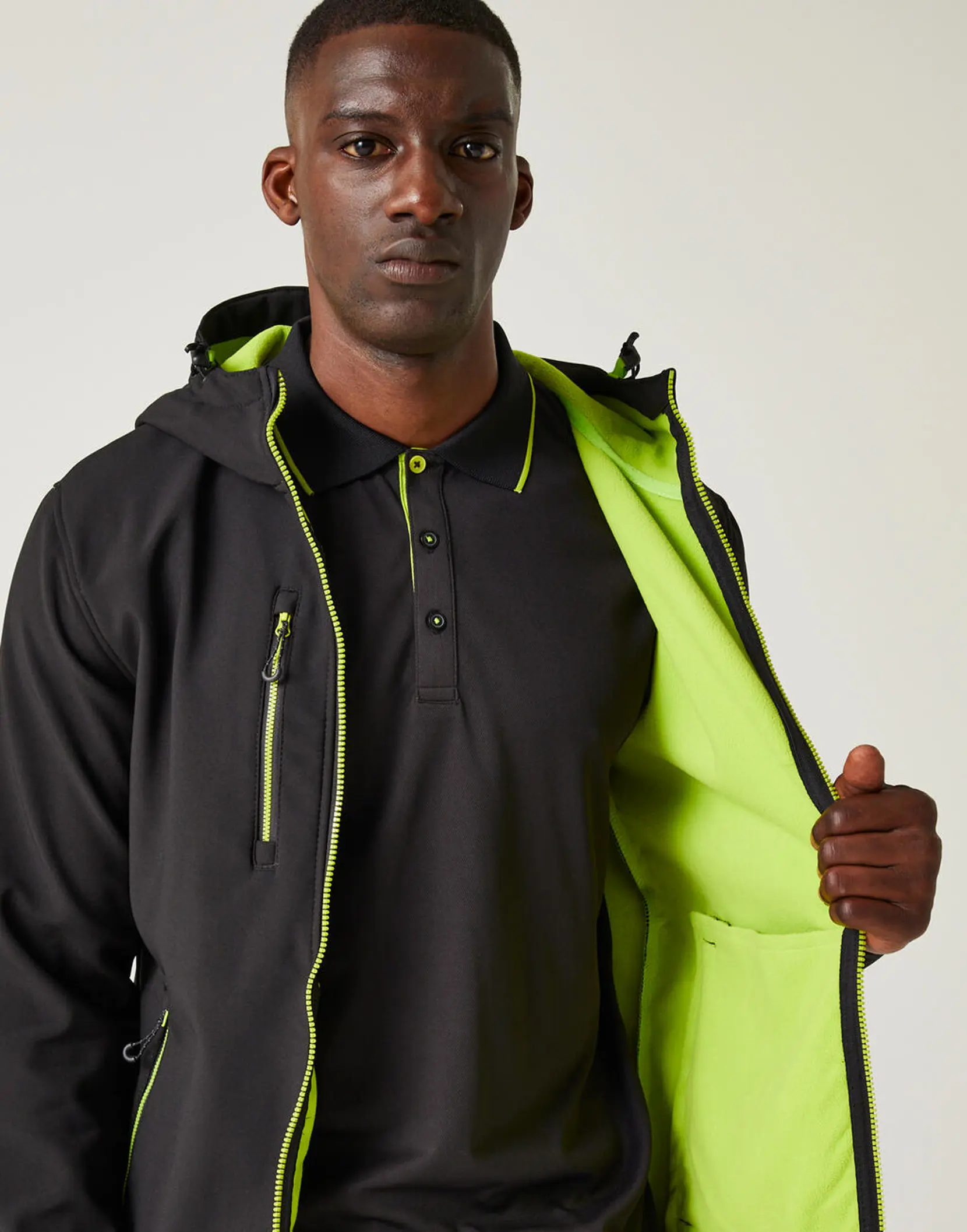 Bild på Navigate 2-Layer Hooded Softshell Jacket
