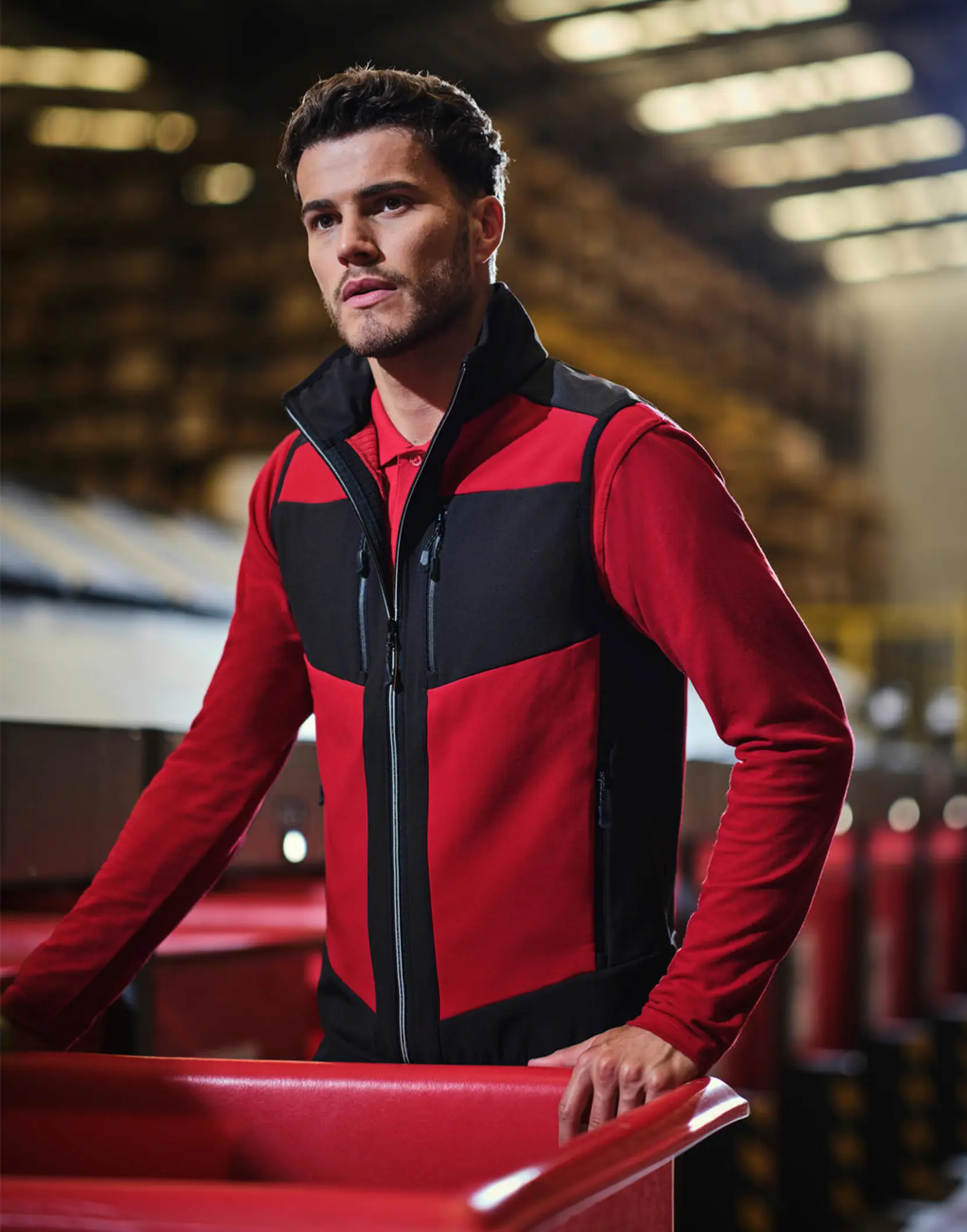 Bild på E-Volve Softshell Bodywarmer