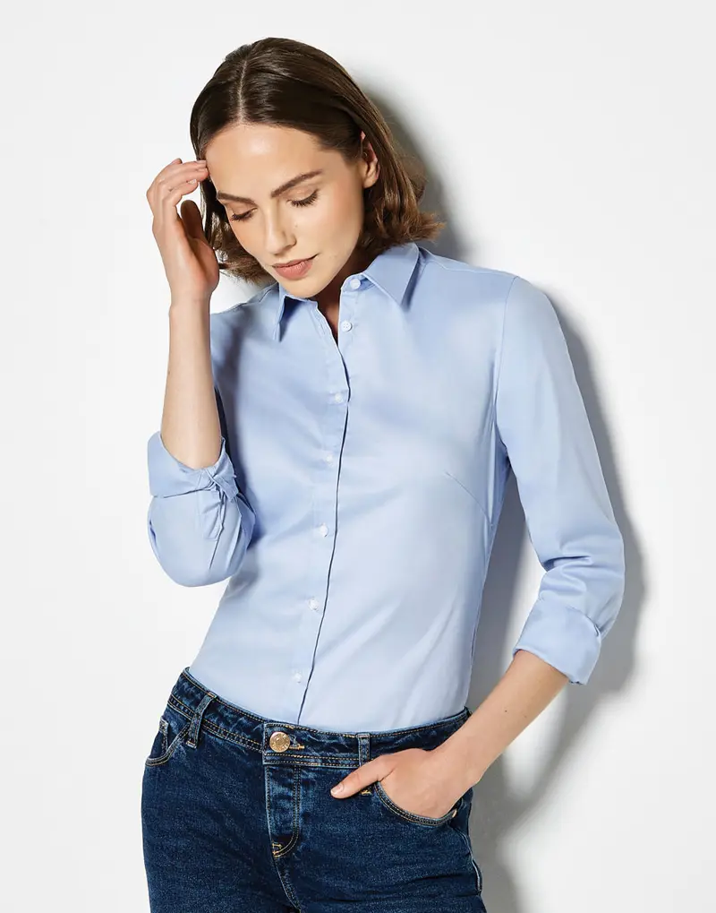 Bild på Women's Tailored Fit Stretch Oxford Shirt LS