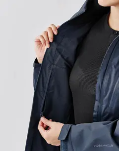 Bild på Women's Scirocco Lightweight Shell