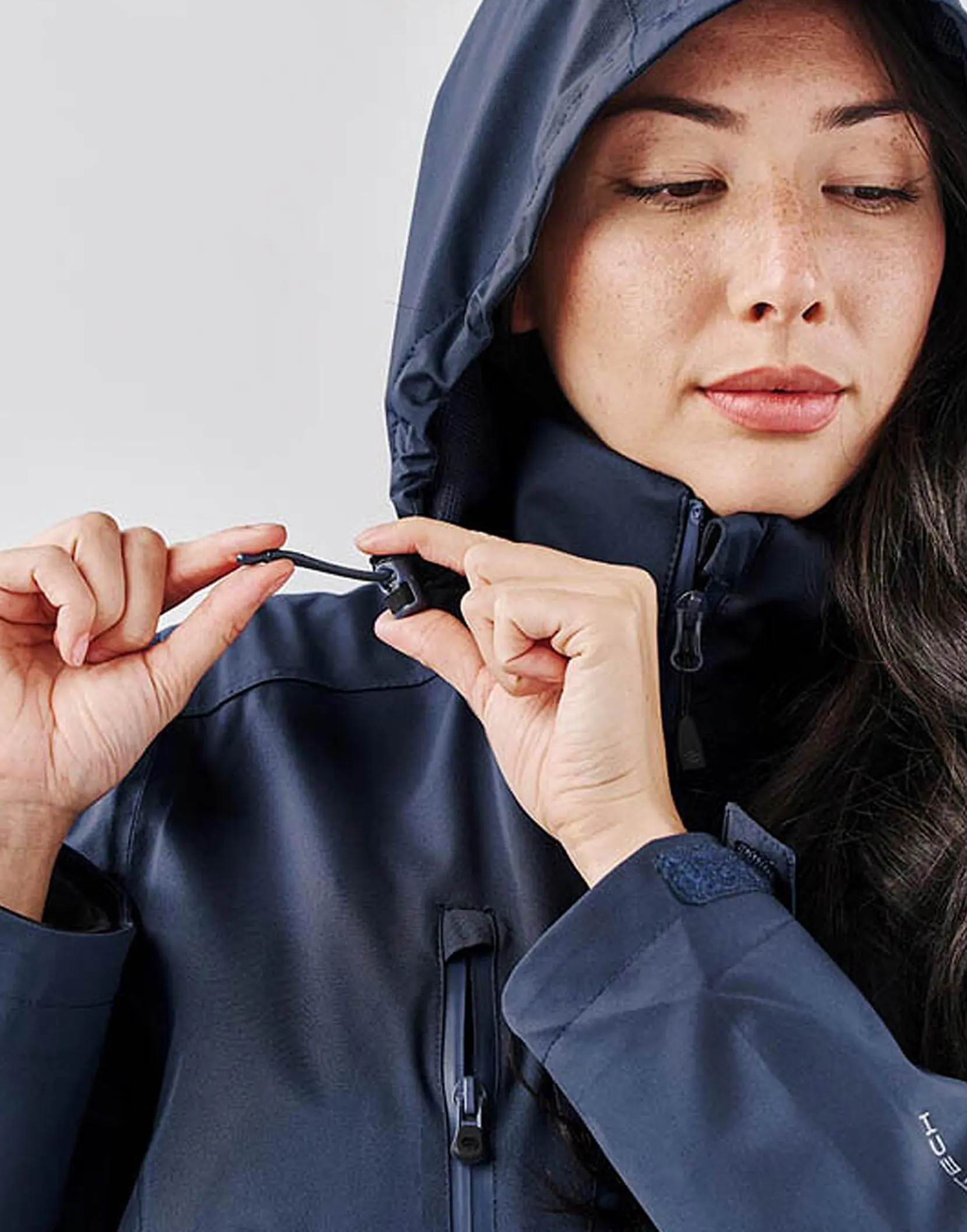 Bild på Women's Scirocco Lightweight Shell