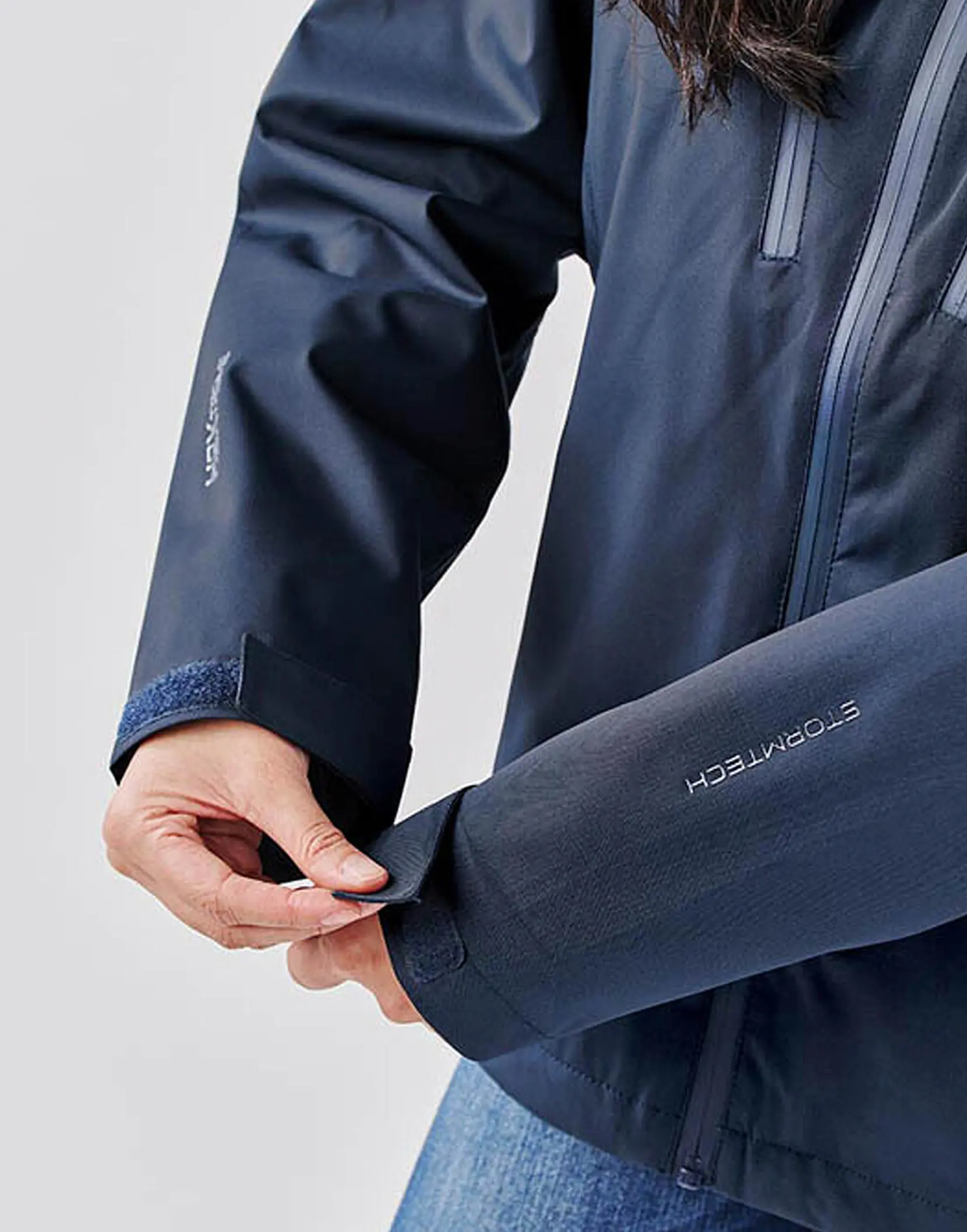 Bild på Women's Scirocco Lightweight Shell