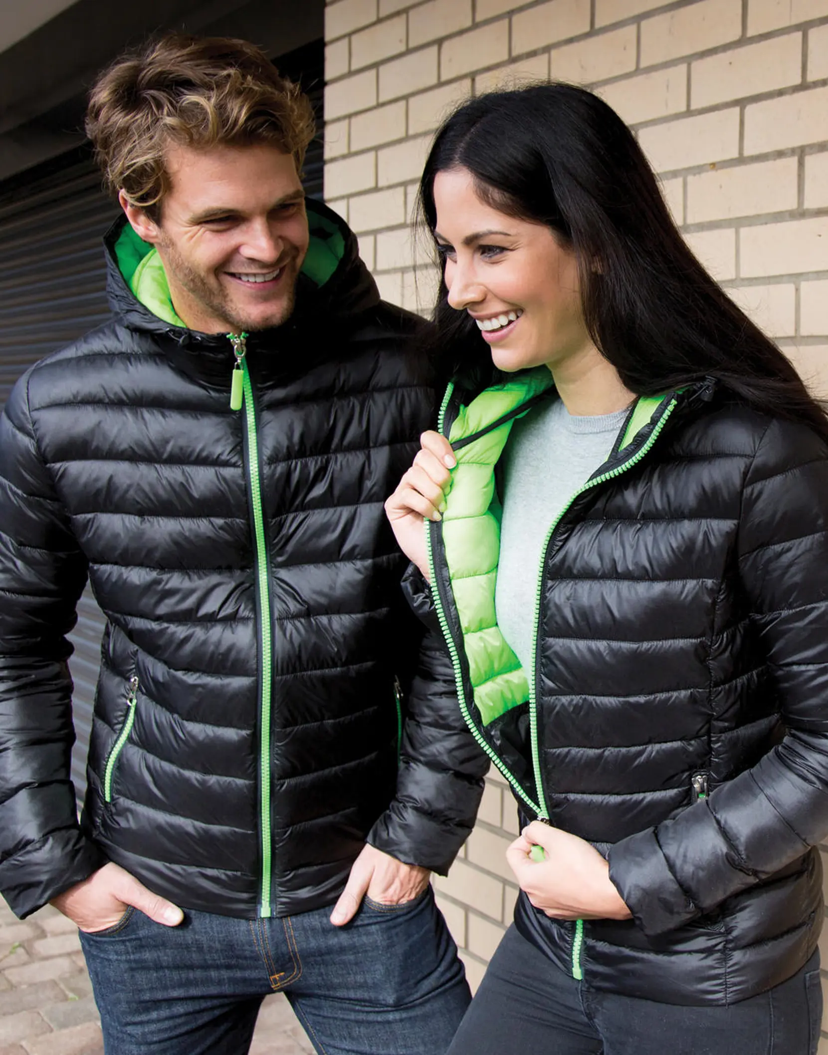 Bild på Snow Bird Hooded Jacket