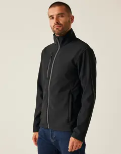 Bild på Honestly Made Recycled Softshell Jacket