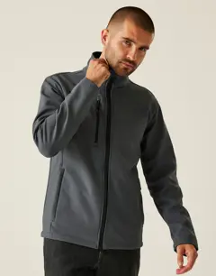Bild på Honestly Made Recycled Softshell Jacket