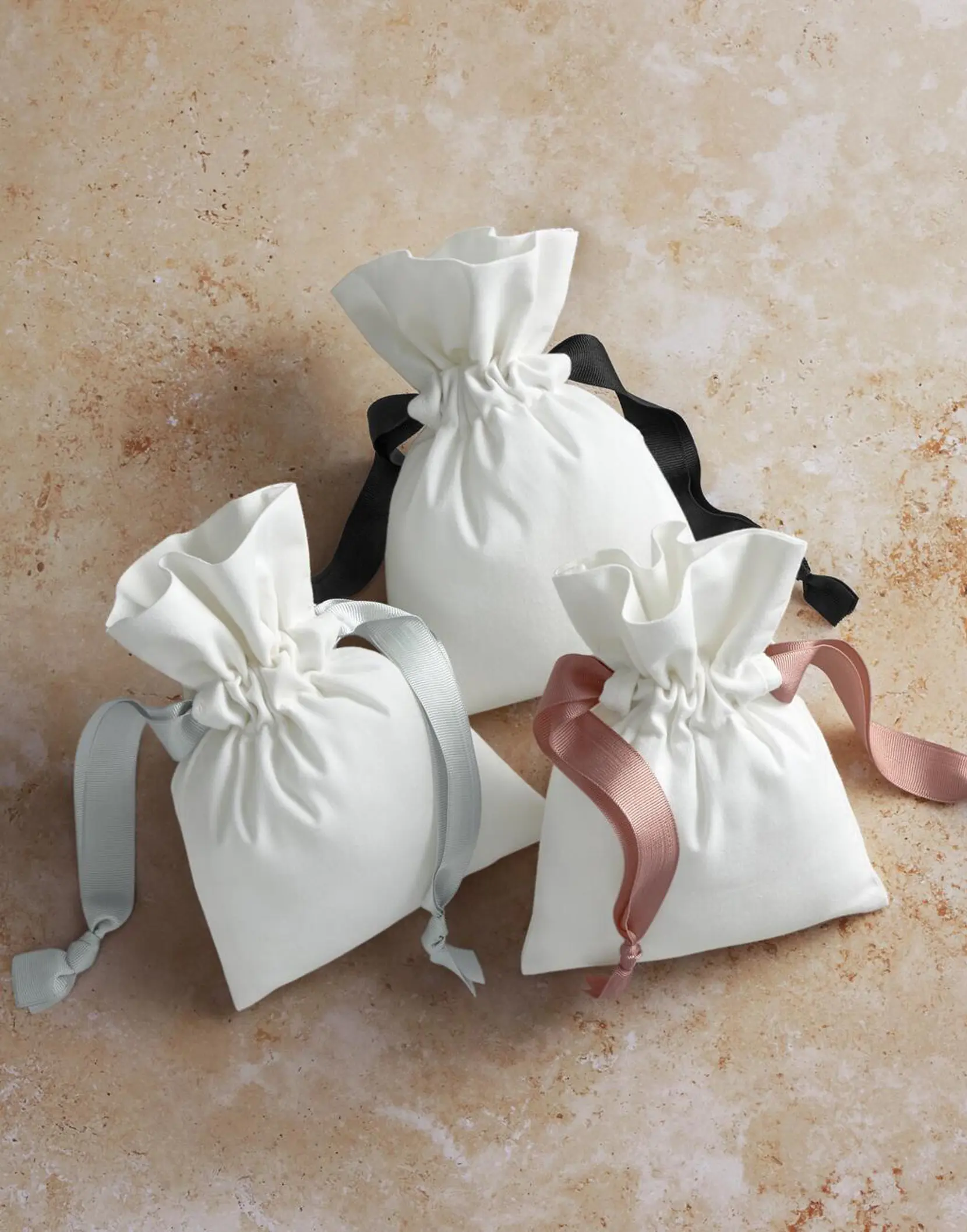 Bild på Cotton Gift Bag with Ribbon Drawstring
