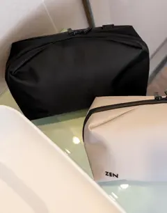 Bild på Prato Stylish Toiletry Case