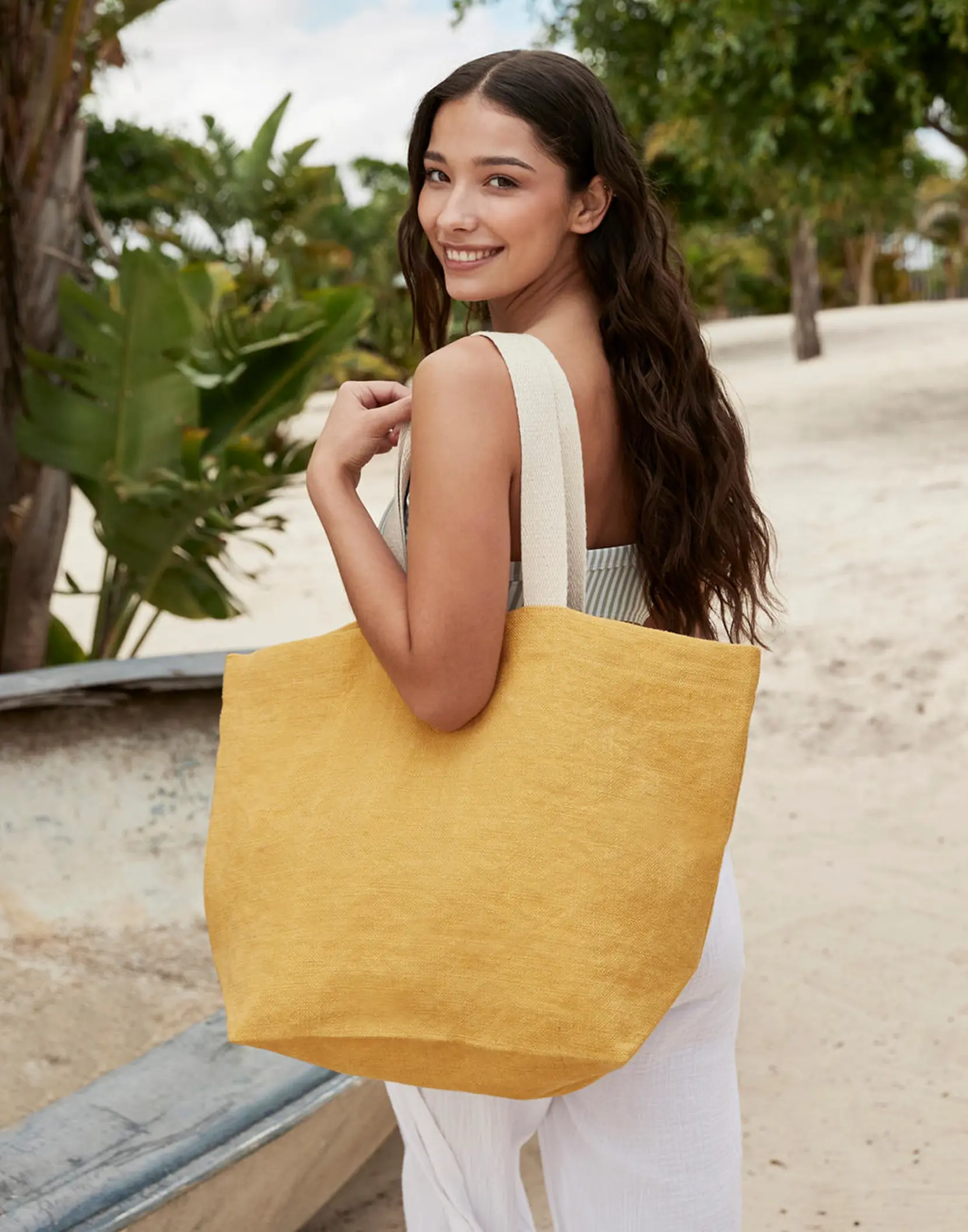 Bild på Soft Washed Jute Beach Bag
