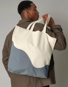 Bild på Organic Cotton Wave Print Maxi Tote