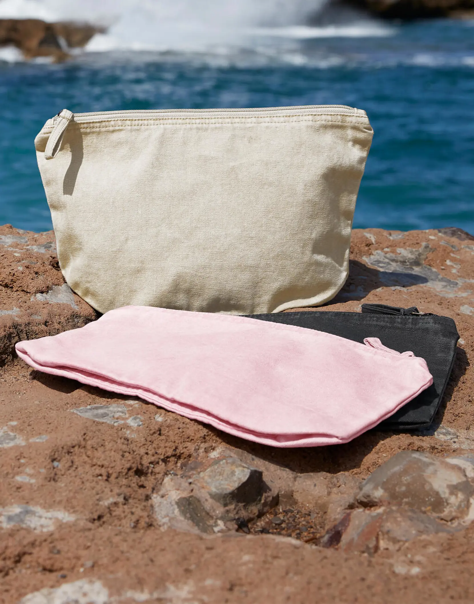Bild på Garment Dyed Accessory Bag