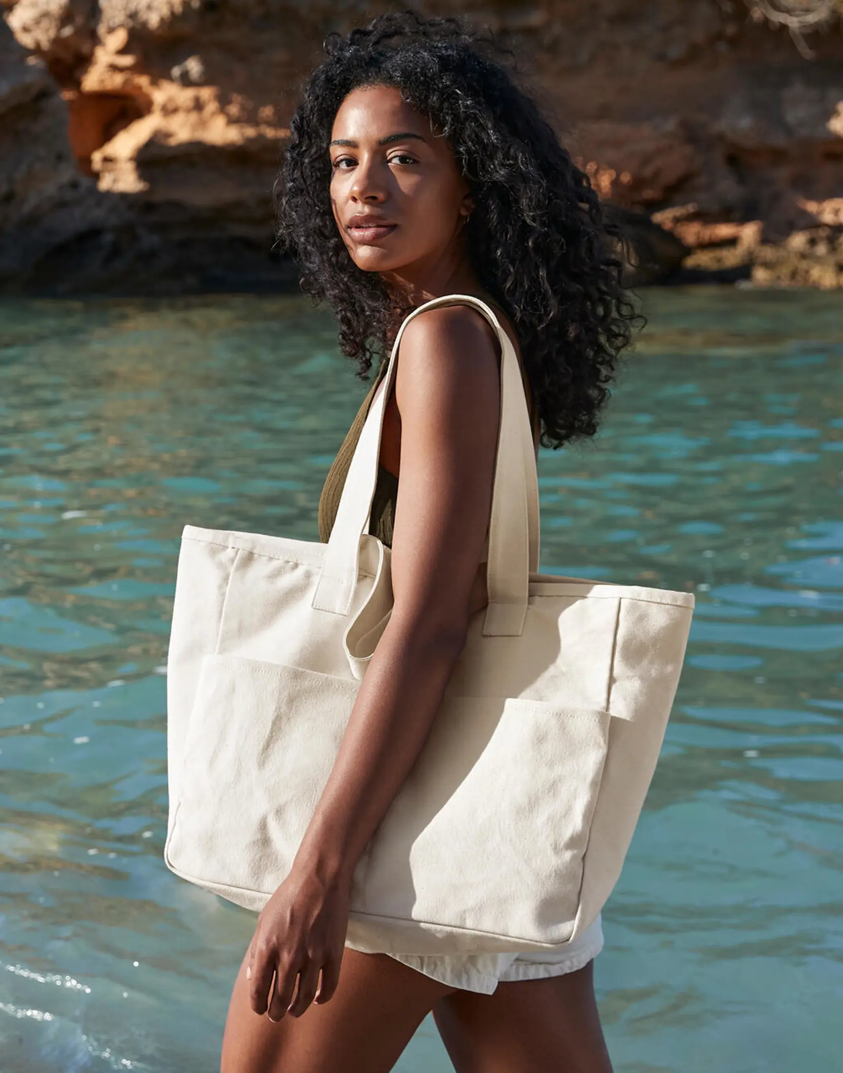 Bild på Double Handle Cargo Pocket Tote