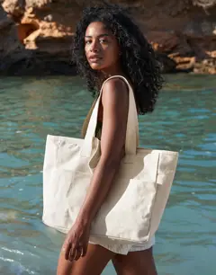 Bild på Double Handle Cargo Pocket Tote