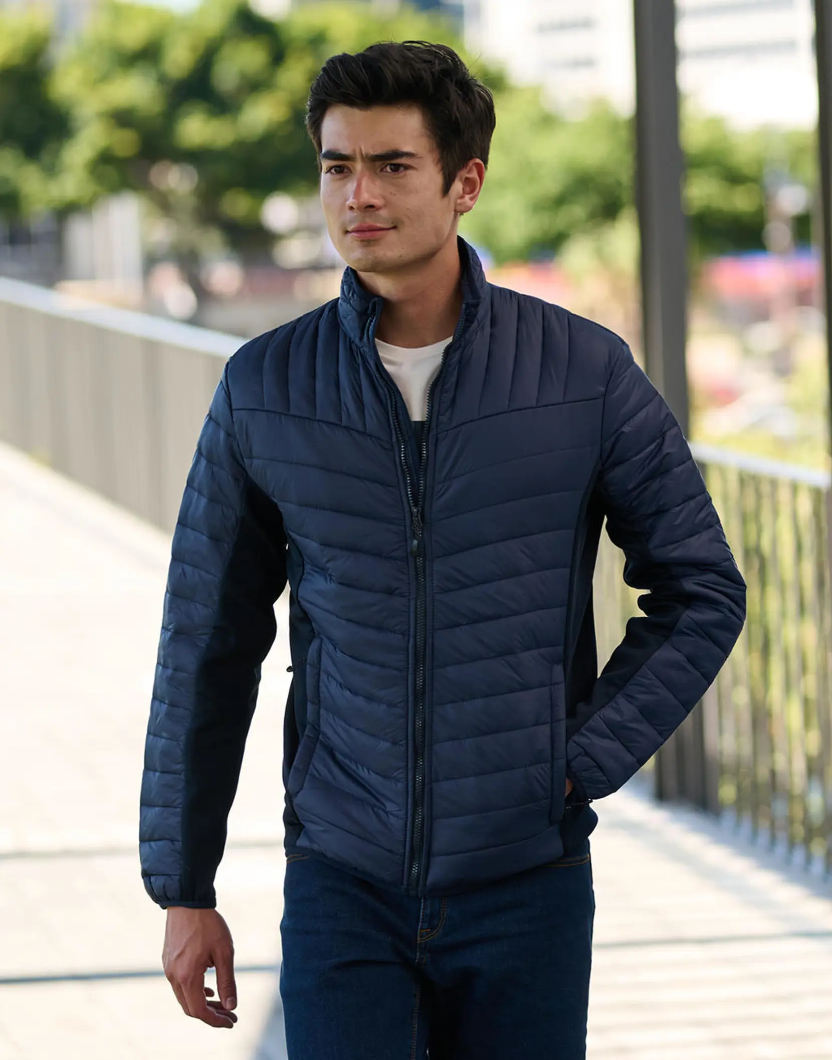 Bild på Tourer Hybrid Jacket