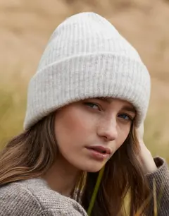 Bild på Cosy Ribbed Beanie