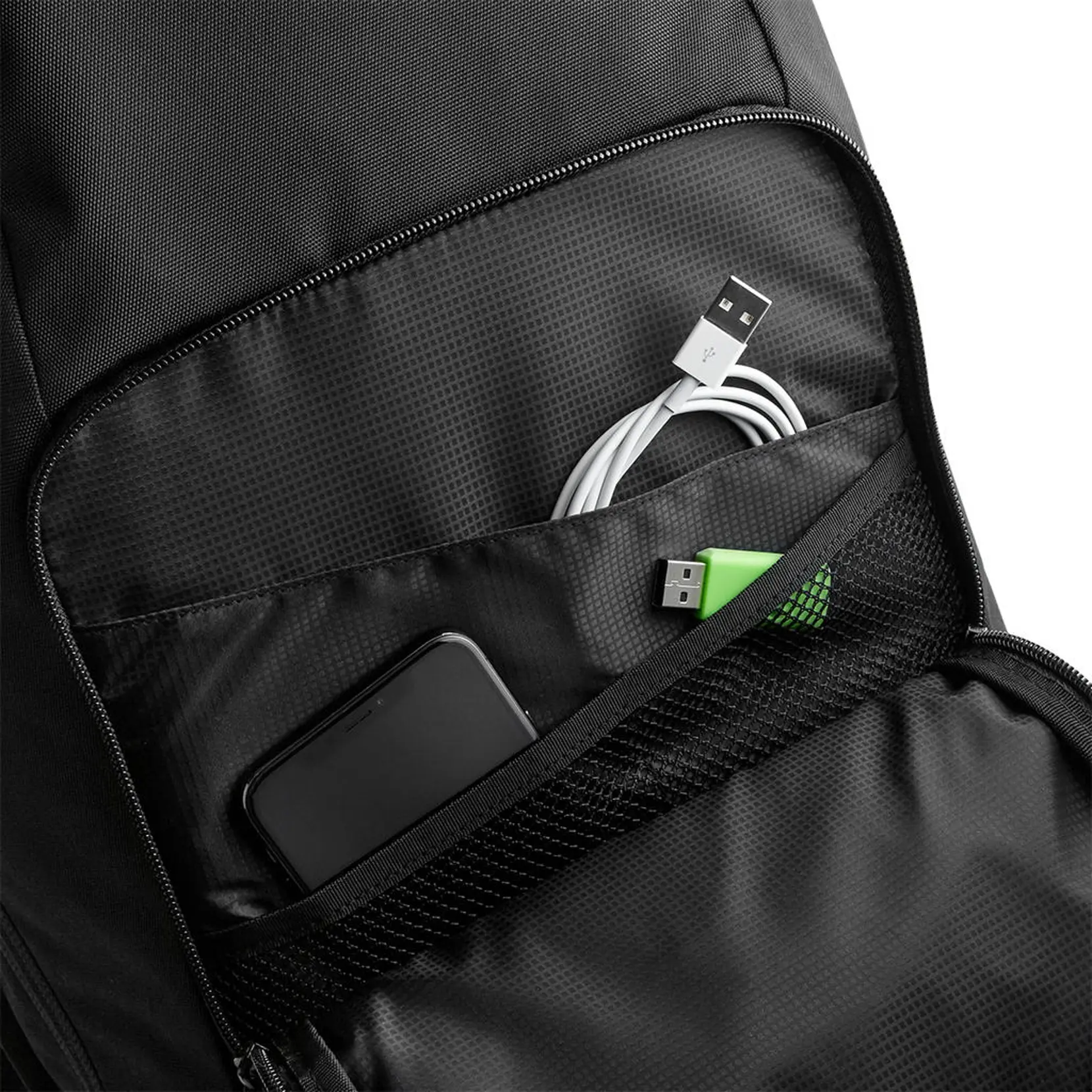 Bild på Pitch Black 12 Hour Daypack