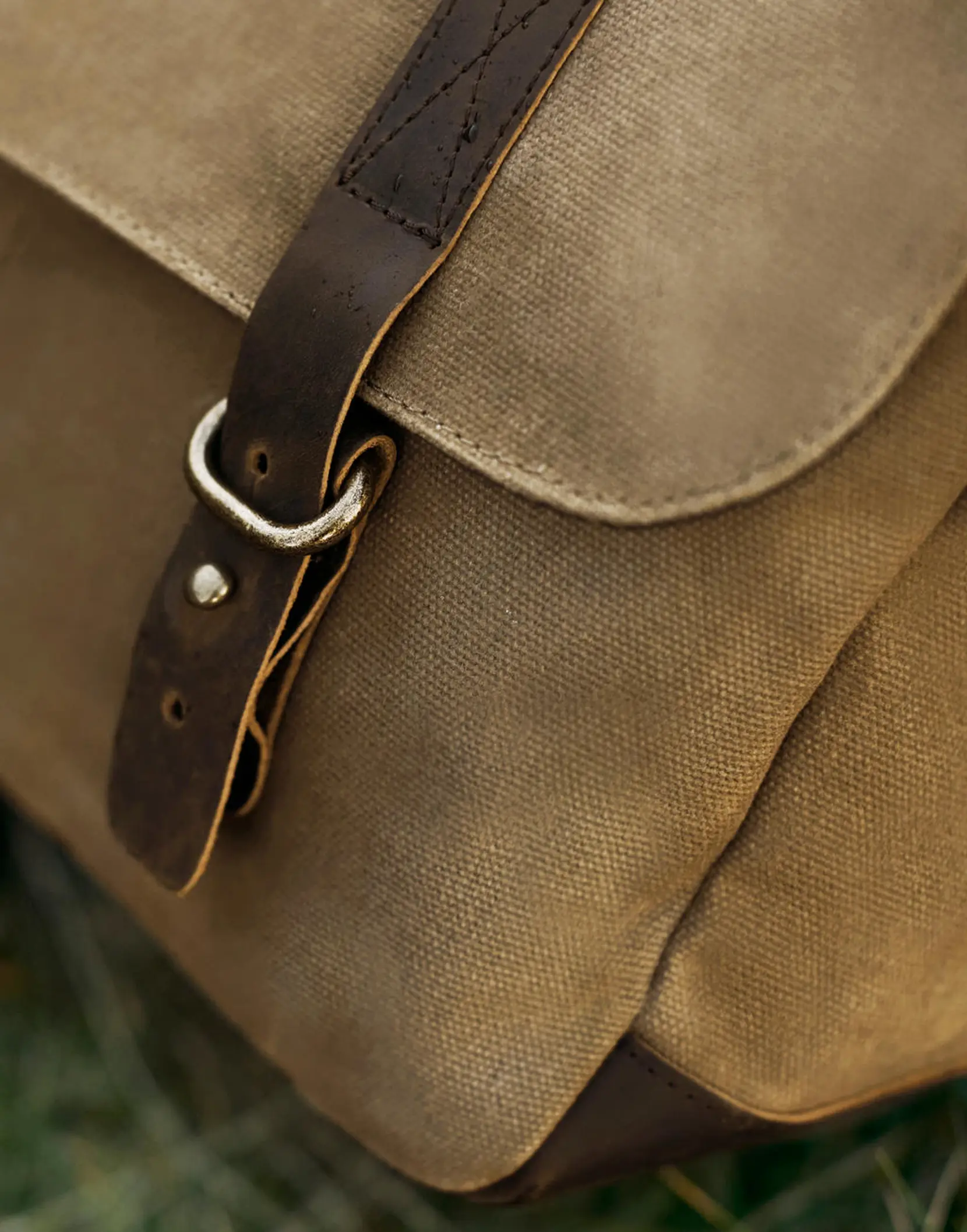 Bild på Heritage Waxed Canvas Backpack