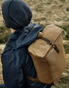 Bild på Heritage Waxed Canvas Backpack