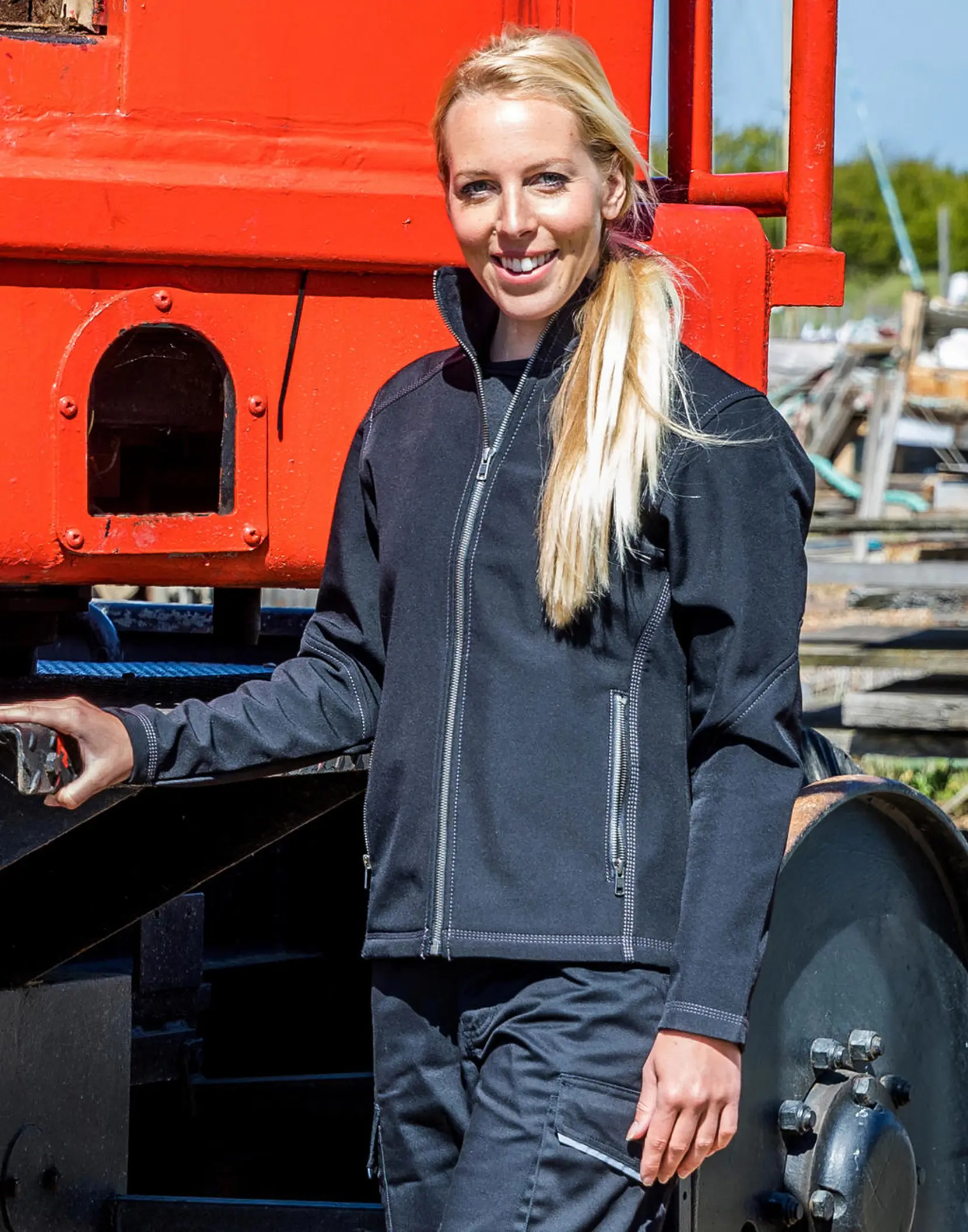 Bild på Women's Treble Stitch Softshell