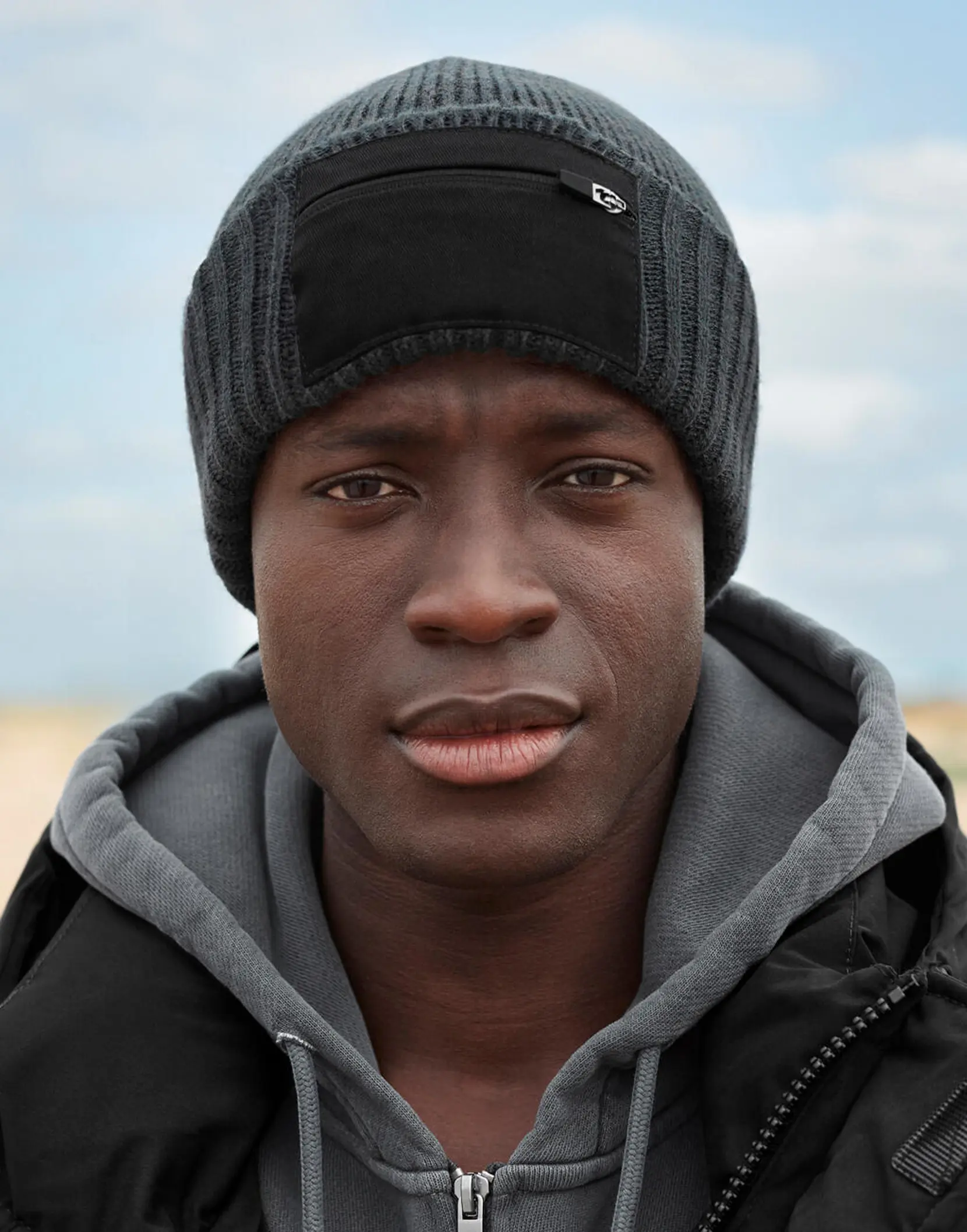 Bild på Zip Patch Beanie