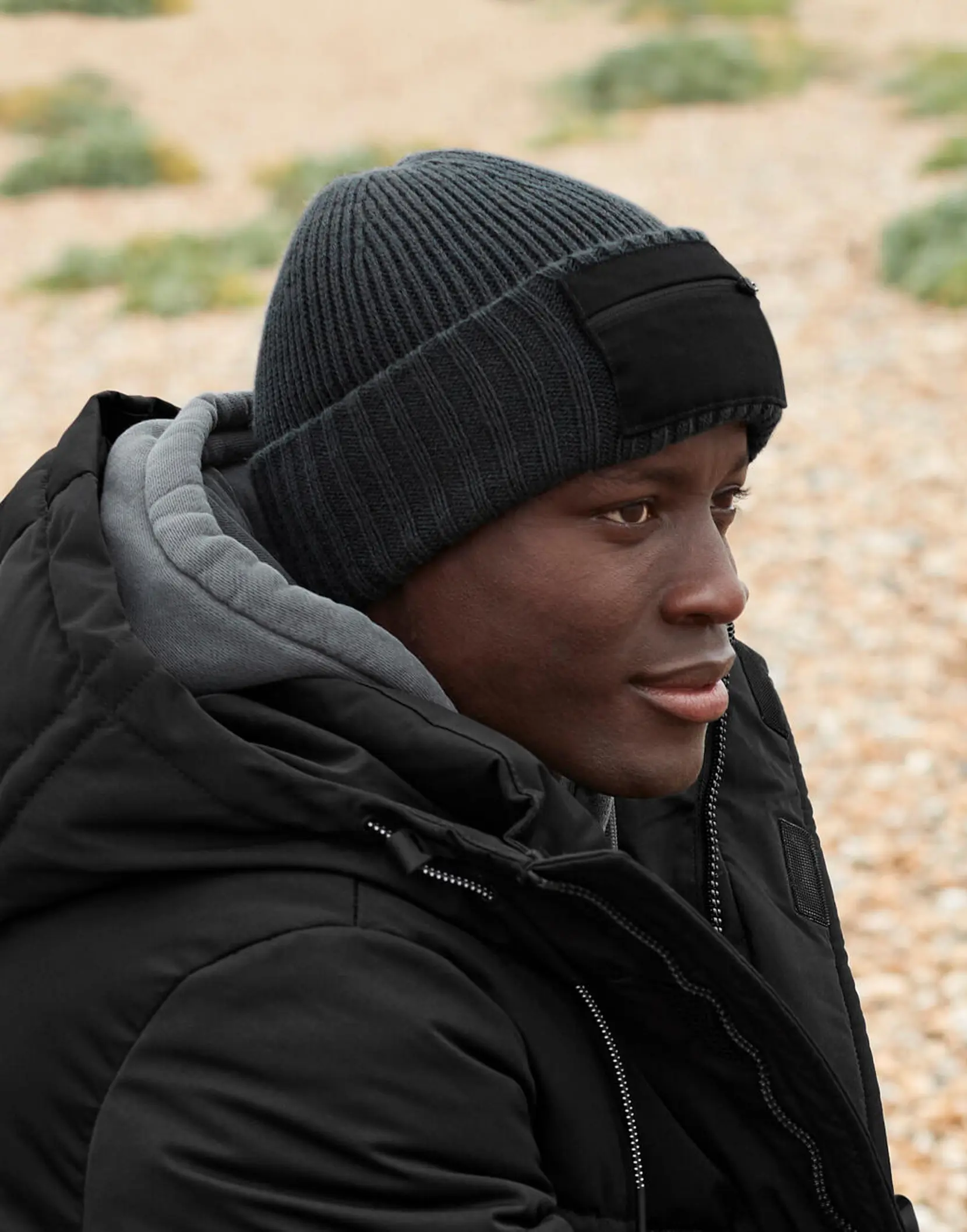 Bild på Zip Patch Beanie