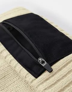 Bild på Zip Patch Beanie