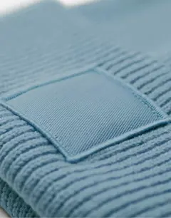 Bild på Deep Cuffed Tonal Patch Beanie