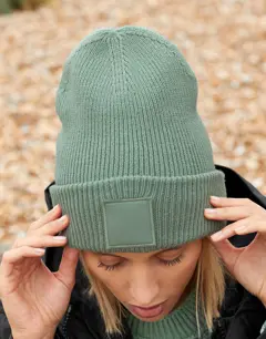 Bild på Deep Cuffed Tonal Patch Beanie