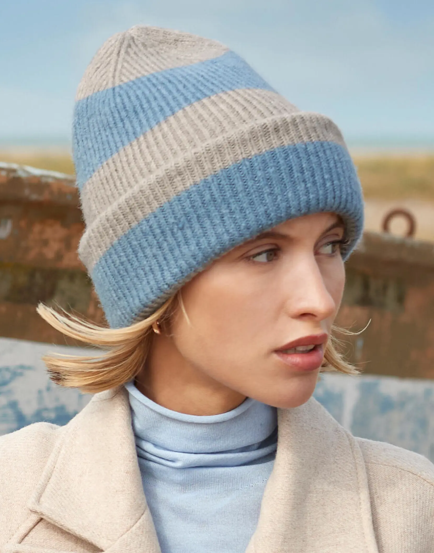 Bild på Colour Block Beanie
