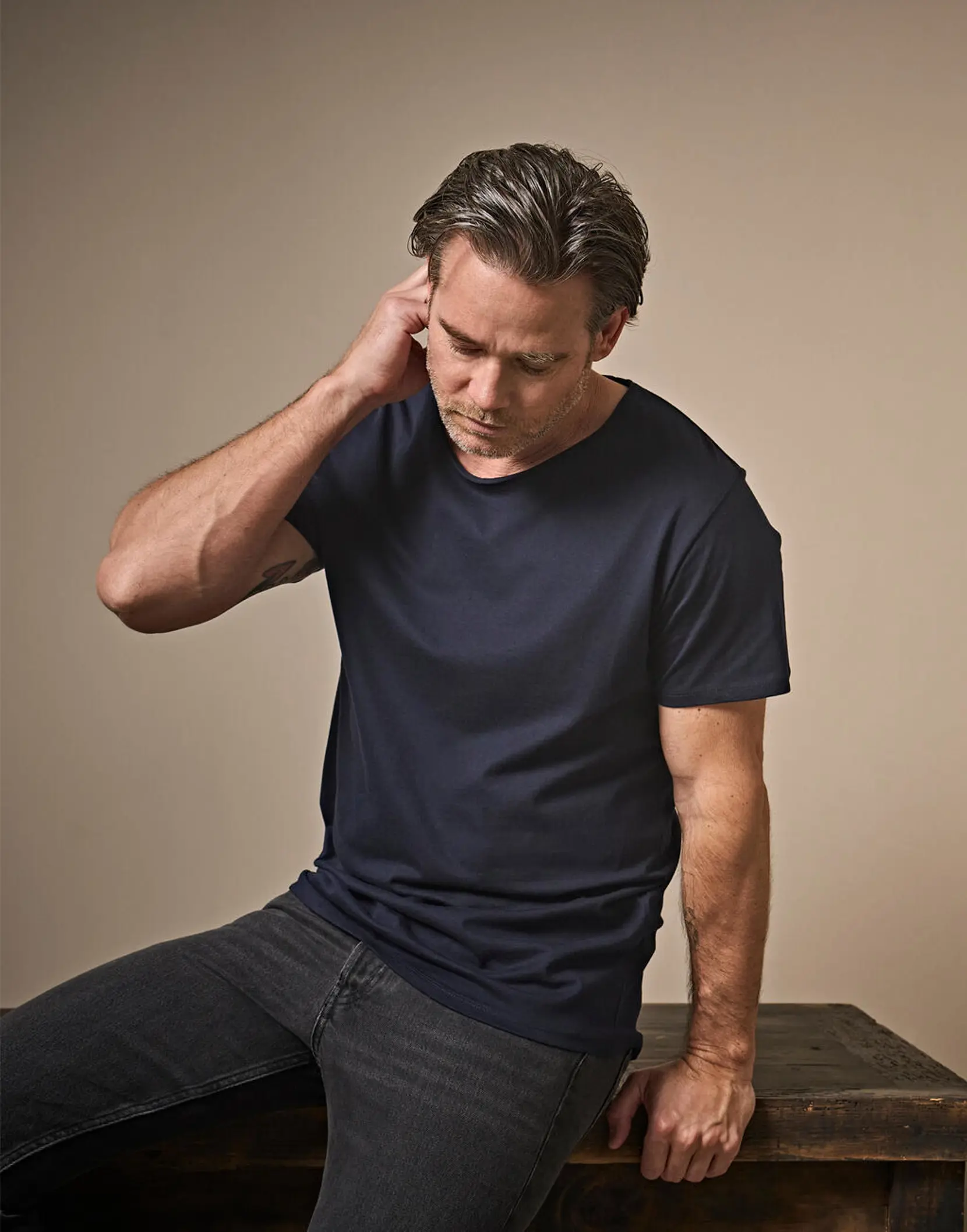 Bild på Raw Edge Tee