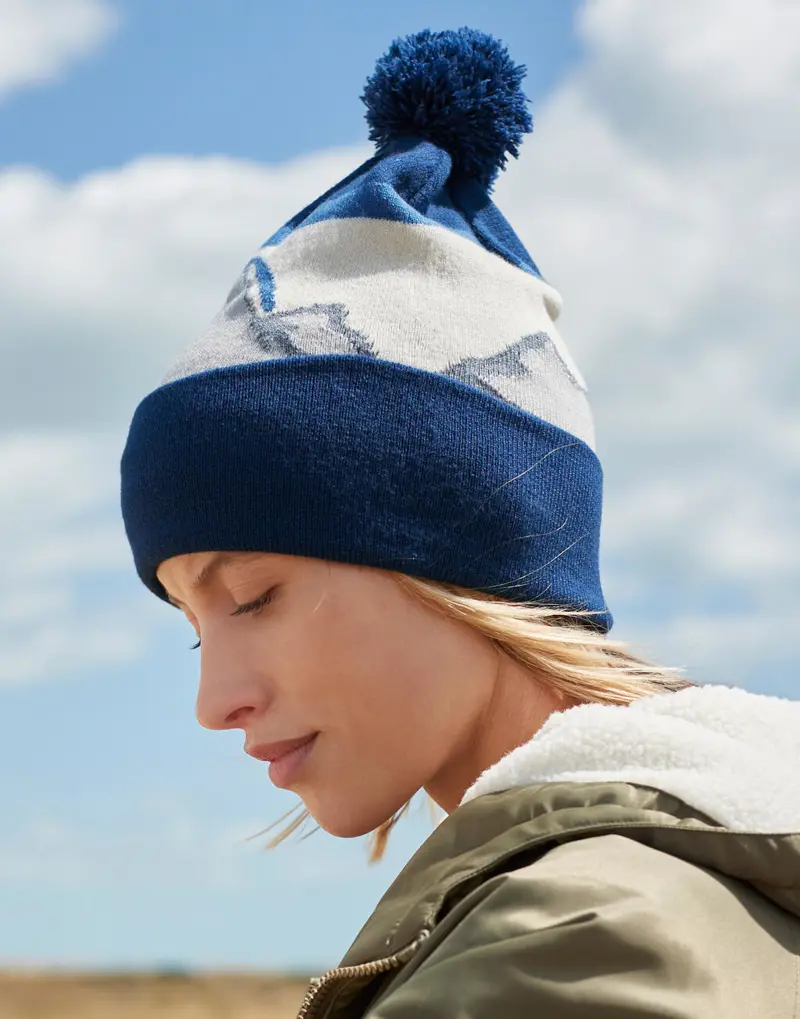 Bild på Mountain Peaks Pom Pom Beanie