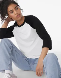 Bild på Unisex 3/4 Sleeve Baseball T-Shirt