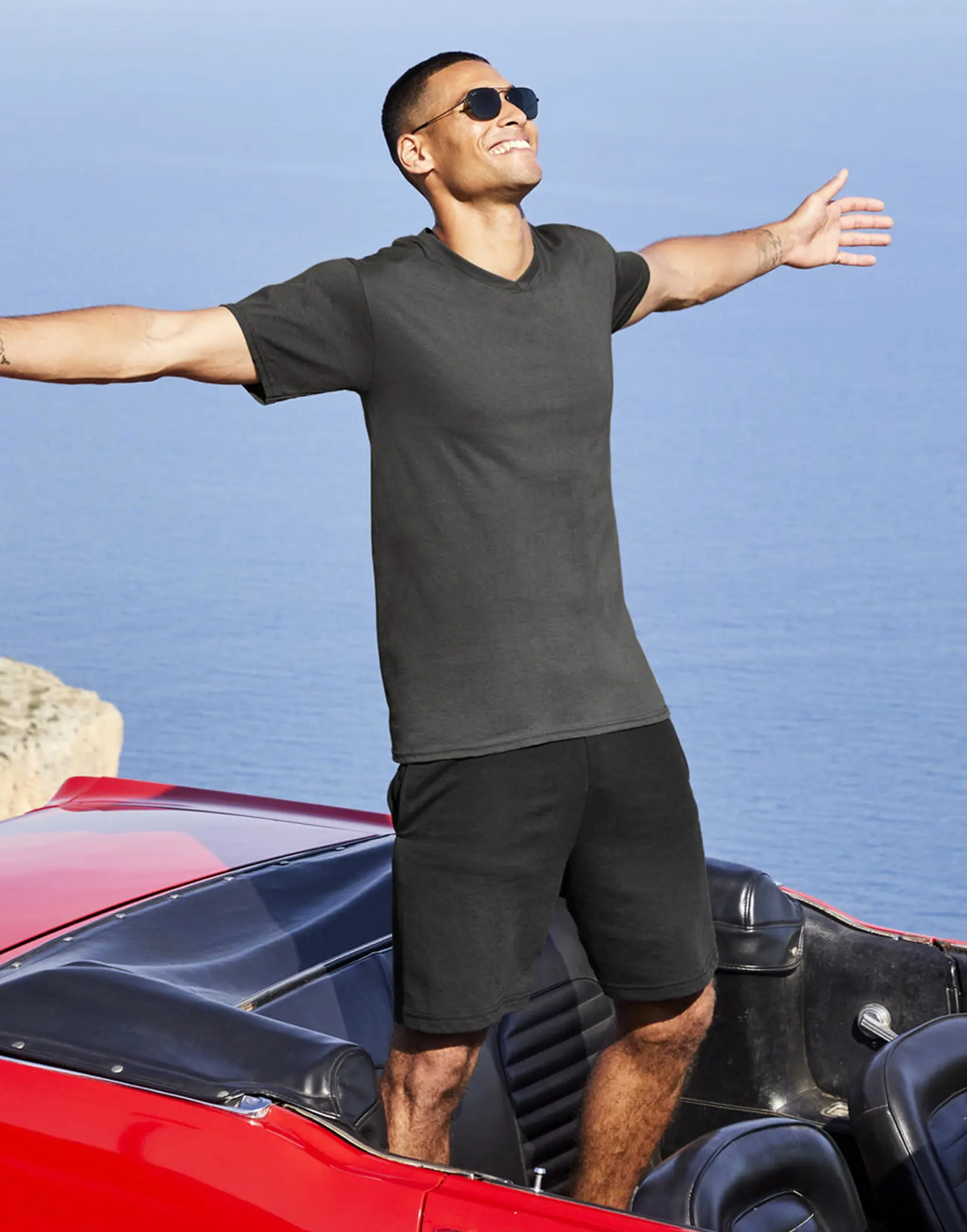 Bild på Valueweight V-Neck-Tee