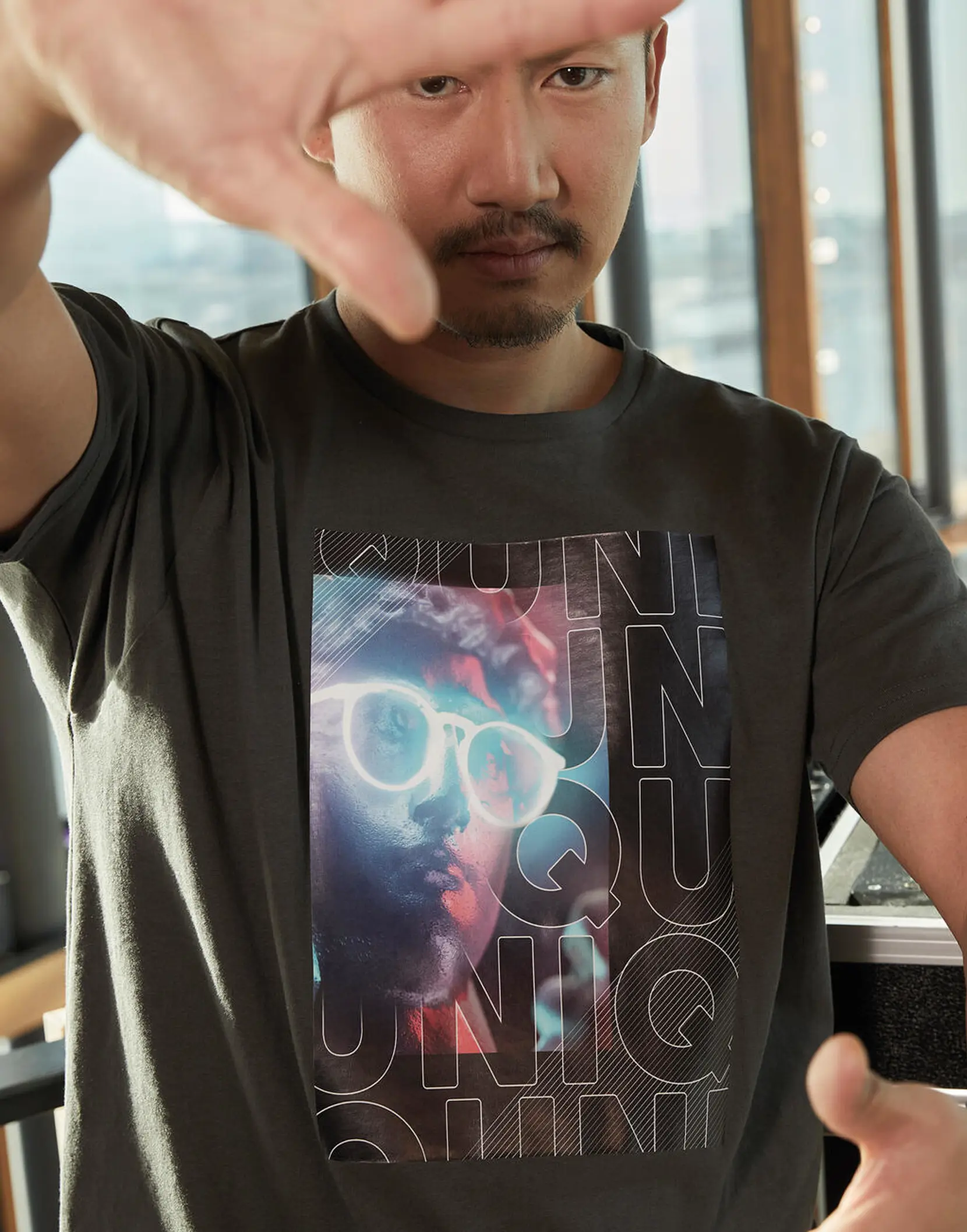 Bild på Signature Tagless Tee Men Bild på Signature Tagless Tee Men