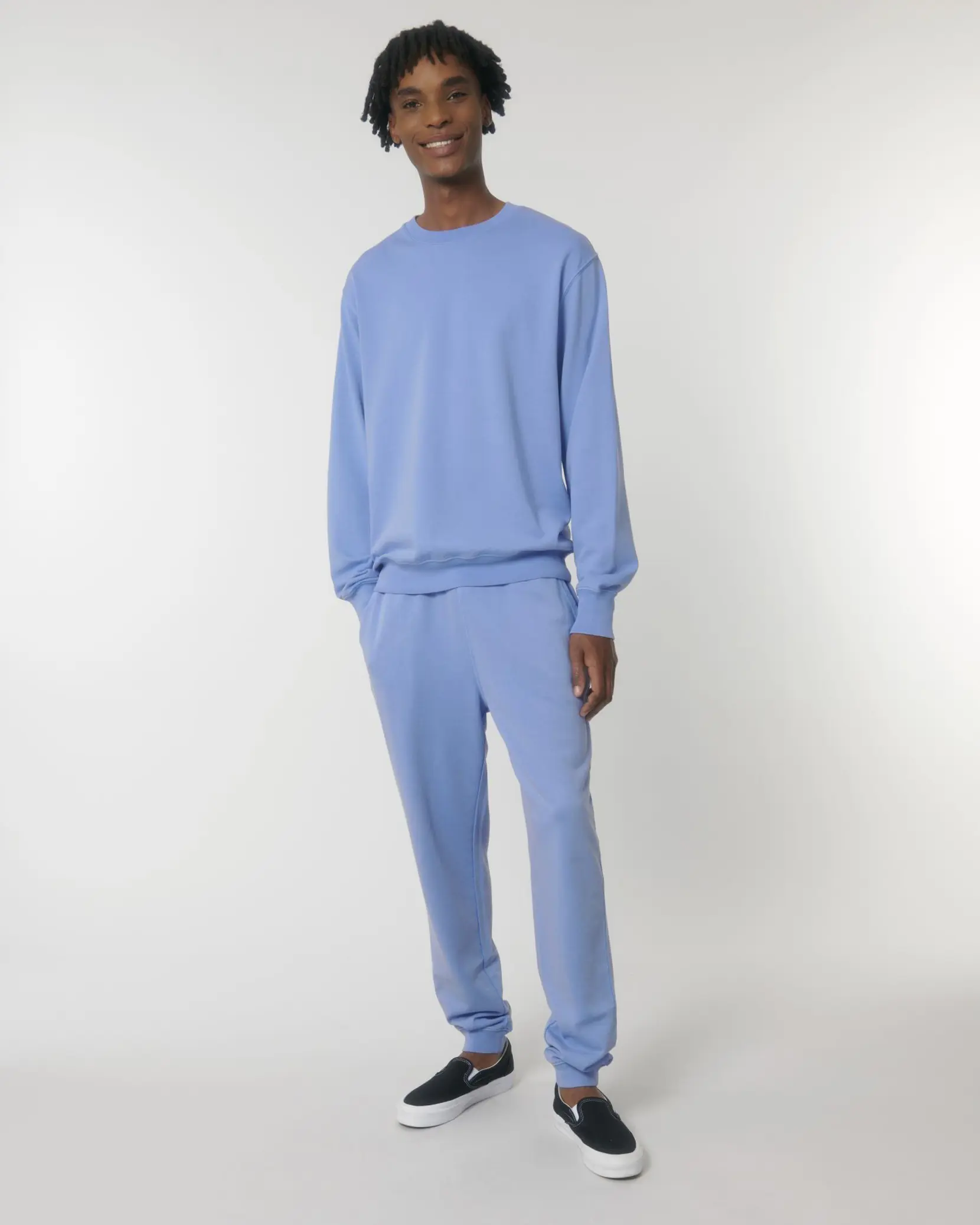 Bild på Matcher Vintage The unisex medium fit garment dyed crewneck sweatshirt