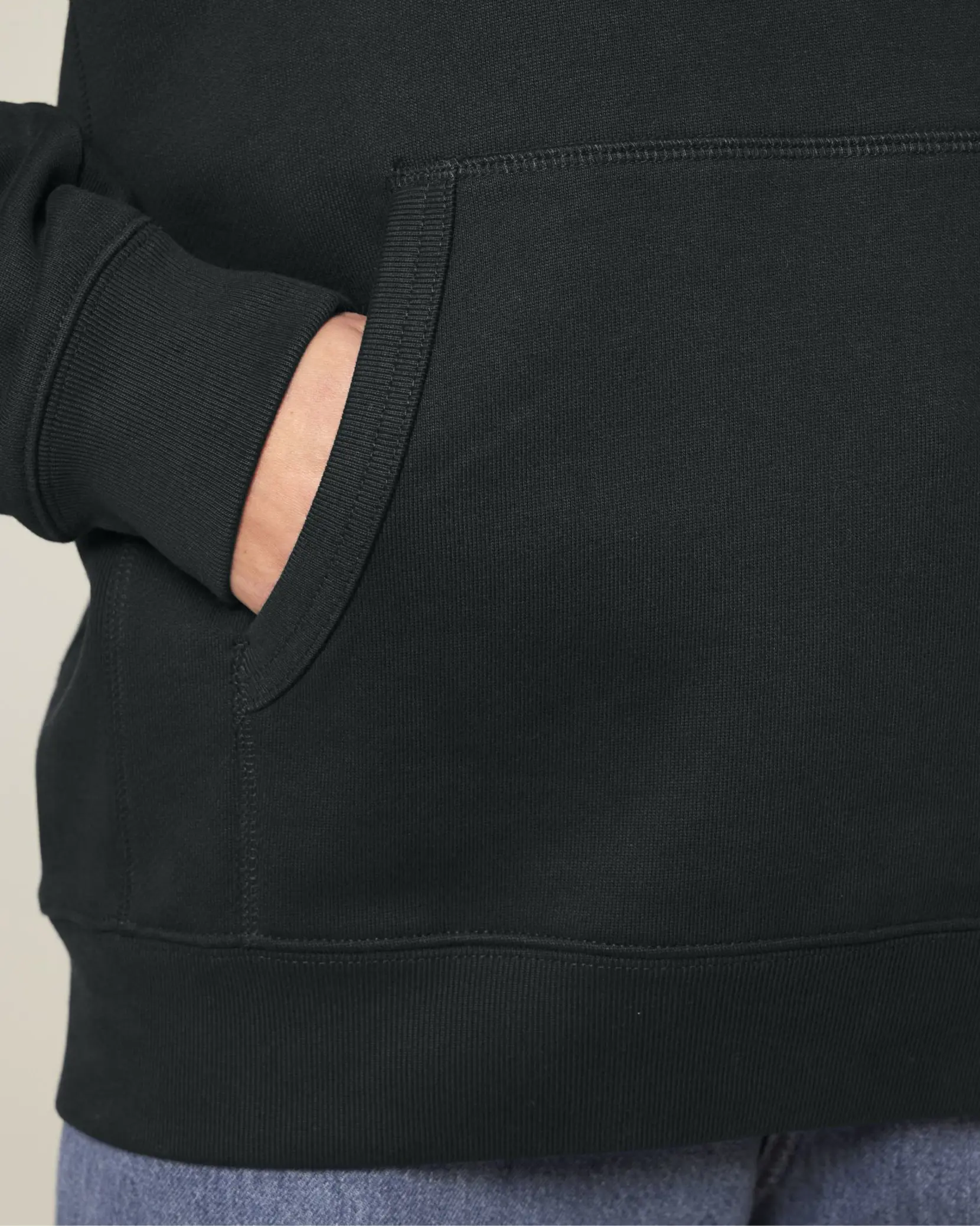 Bild på Striker The unisex relaxed raglan hoodie sweatshirt