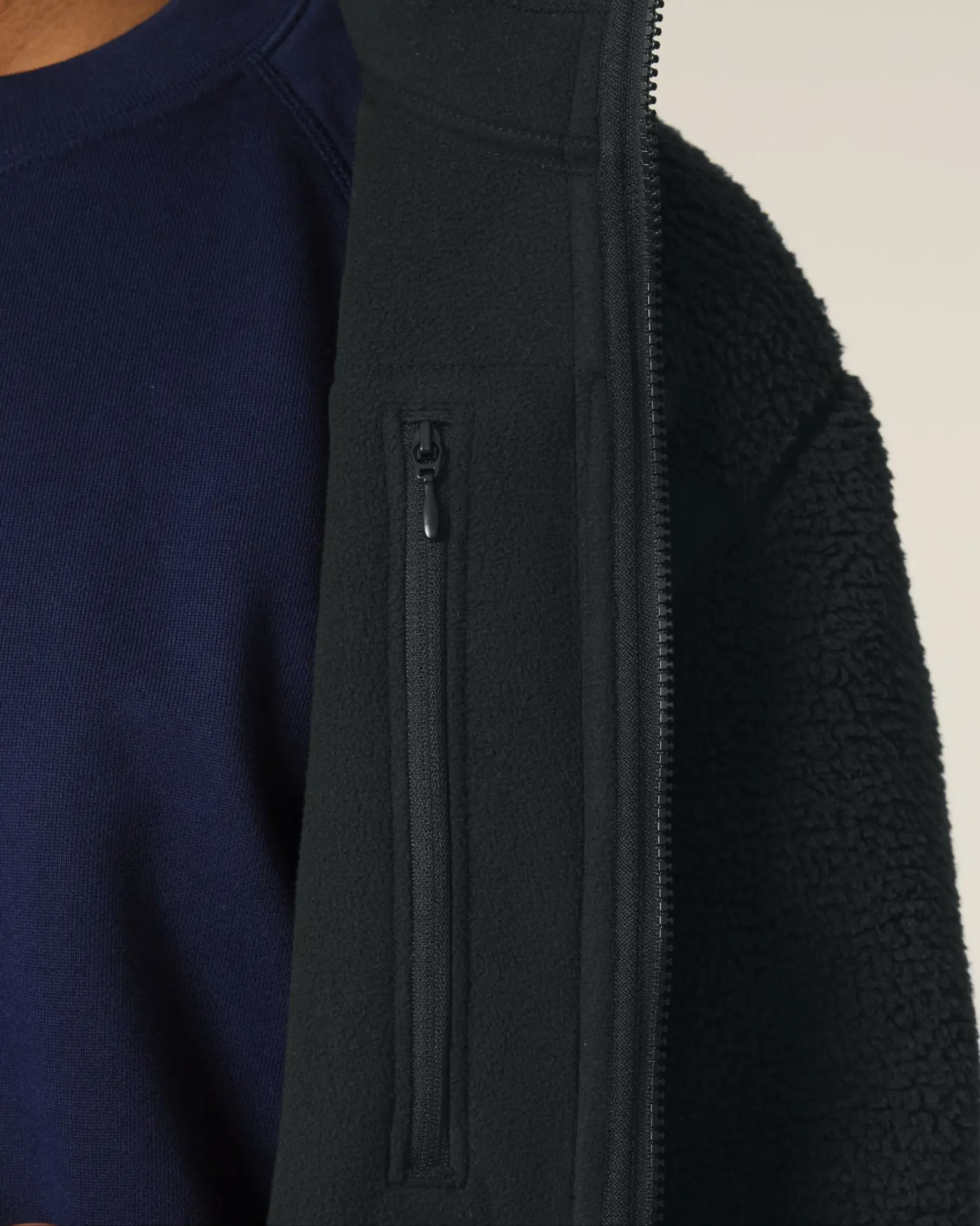 Bild på Brooker The unisex relaxed fit sherpa jacket