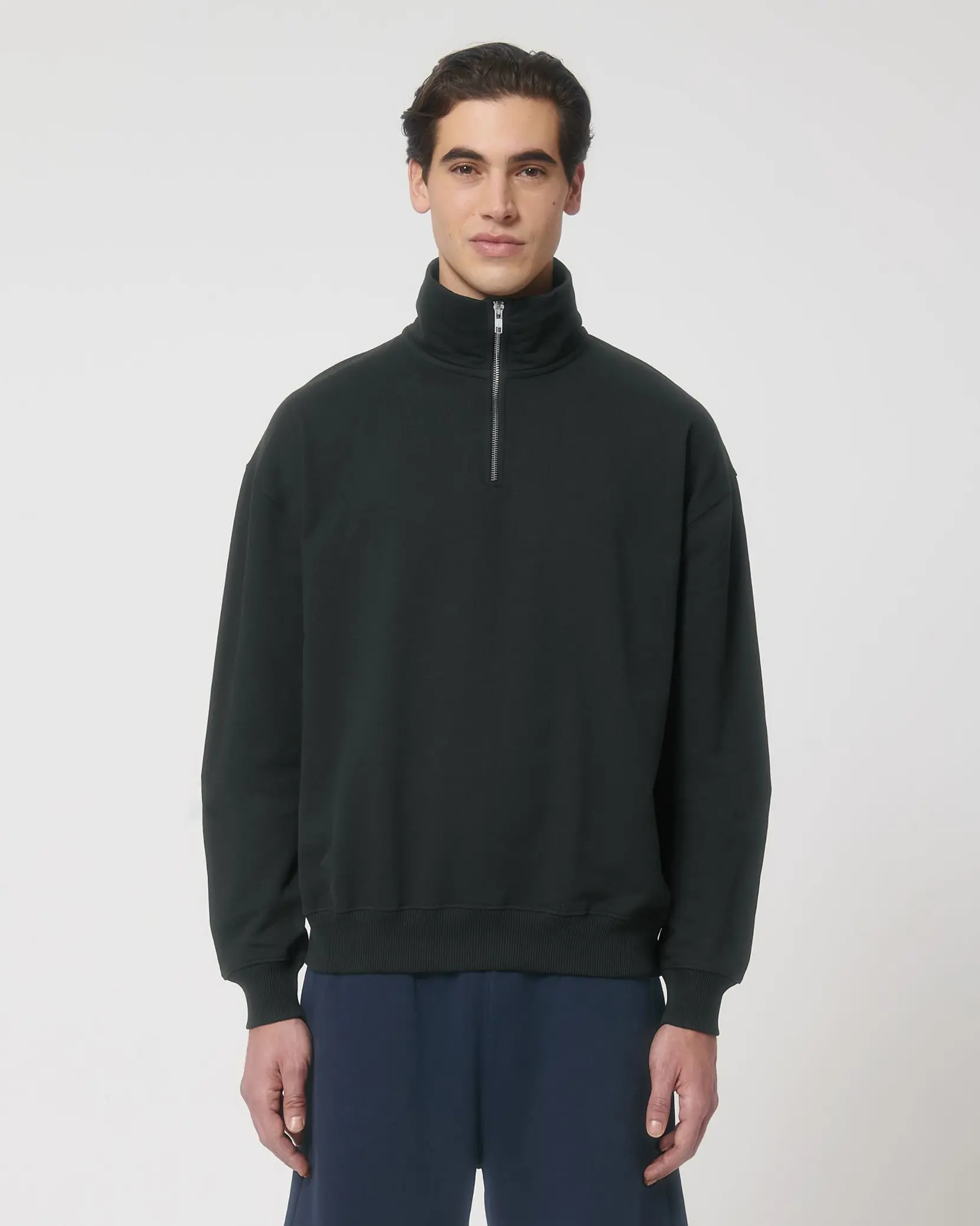Bild på Miller Dry The unisex  boxy dry hand feel quarter zip sweatshirt