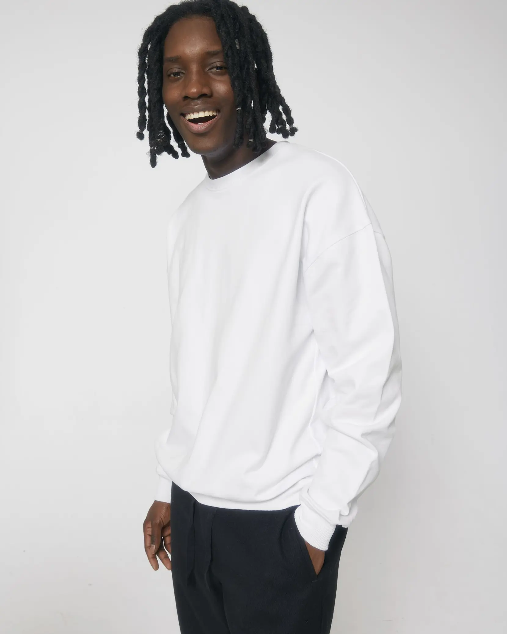 Bild på Ledger Dry The unisex boxy dry hand feel crew neck sweatshirt