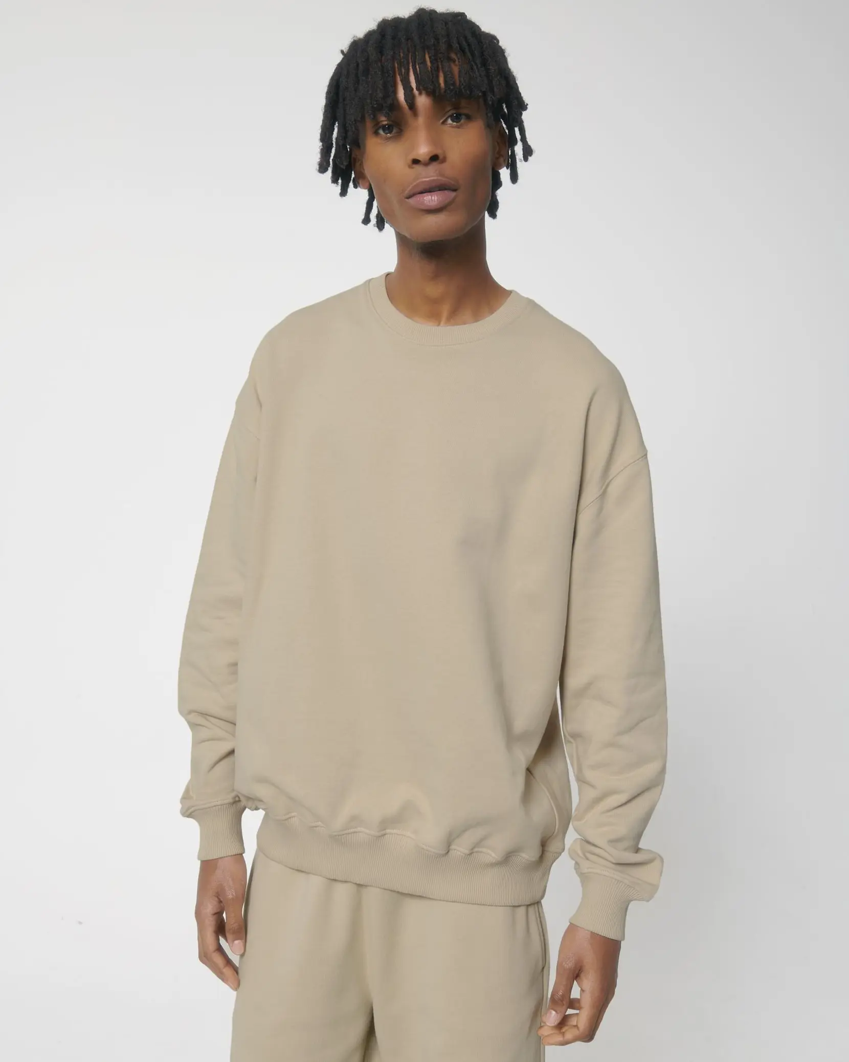 Bild på Ledger Dry The unisex boxy dry hand feel crew neck sweatshirt