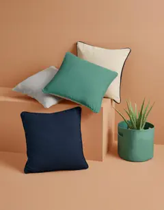 Bild på Fairtrade Cotton Piped Cushion Cover